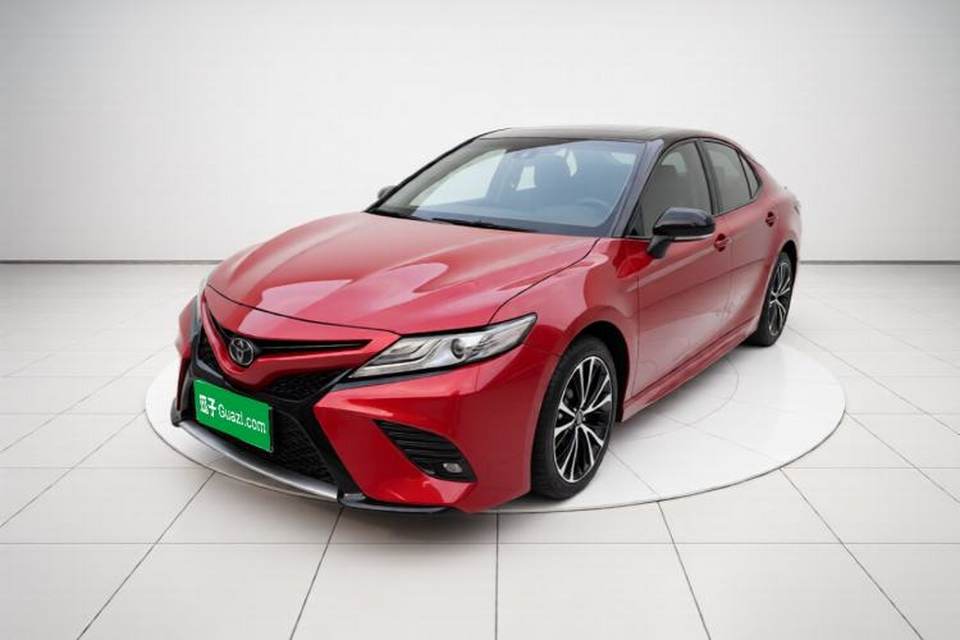 Toyota Camry 2019