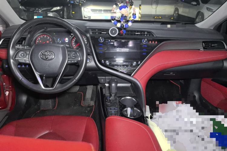 Used Toyota Camry 2019 2.5S FENGSHANG Version China V Standard Center Console