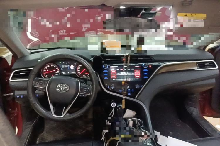 Used Toyota Camry 2019 2.0S FENGSHANG Version China VI Standard Center Console