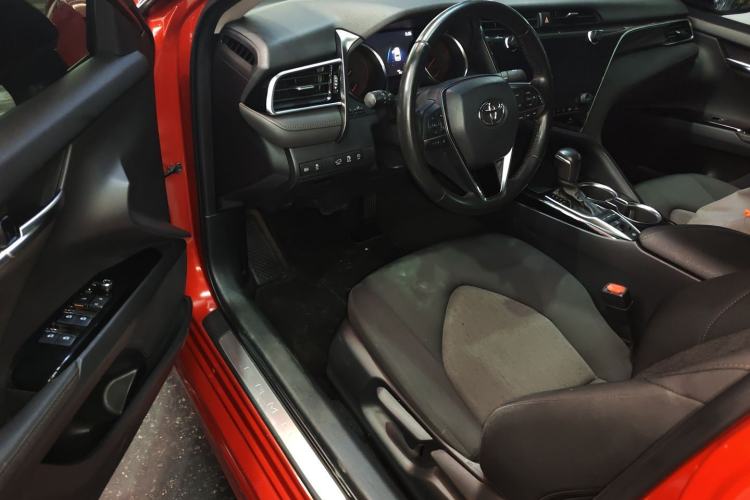 Used Toyota Camry 2019 2.0S FENGSHANG Version China VI Standard Driver Seat