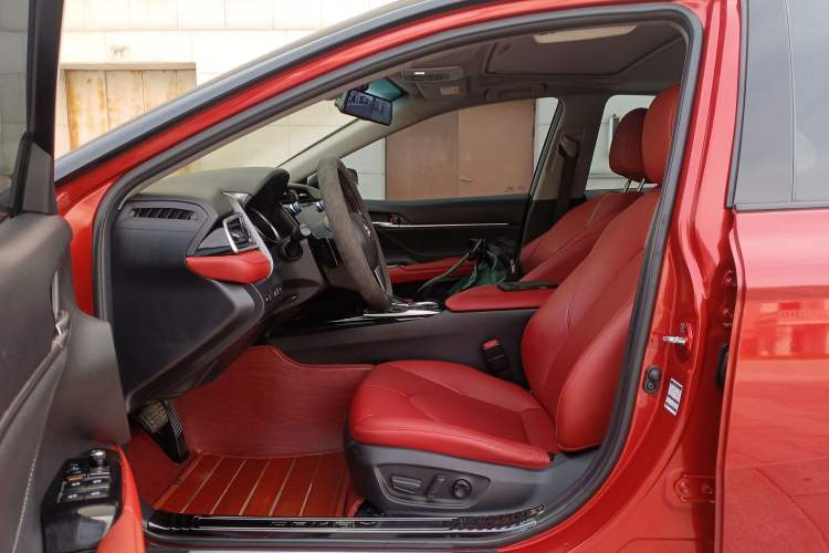 Used Toyota Camry 2019 2.5S FENGSHANG Version China VI Standard Driver Seat
