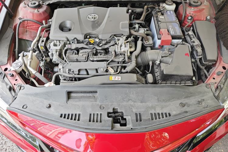 Used Toyota Camry 2019 2.5S FENGSHANG Version China VI Standard Engine Bay