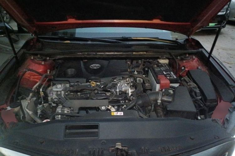 Used Toyota Camry 2019 2.5S FENGSHANG Version China VI Standard Engine Bay