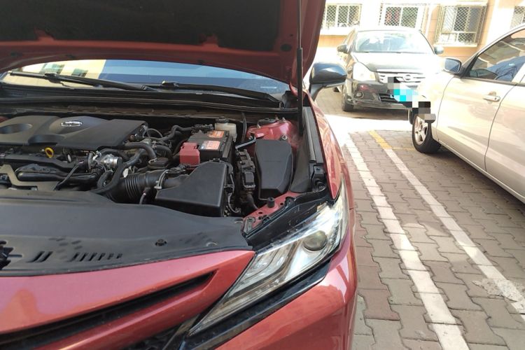 Used Toyota Camry 2019 2.0S FENGSHANG Version China VI Standard Engine Bay Left