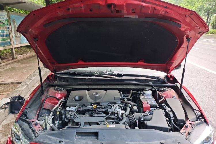 Used Toyota Camry 2019 2.5S FENGSHANG Version China VI Standard Engine Bay