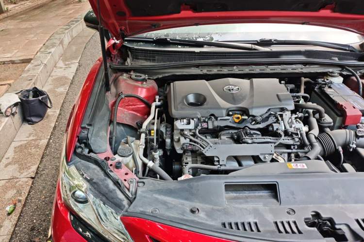Used Toyota Camry 2019 2.5S FENGSHANG Version China VI Standard Engine Bay Right