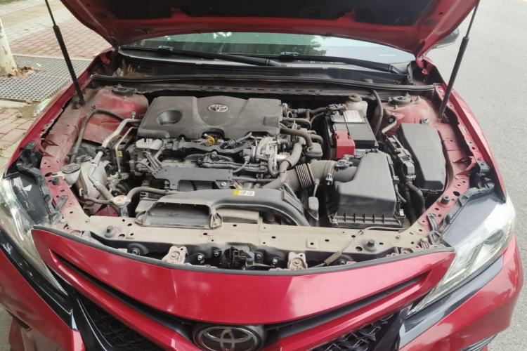 Used Toyota Camry 2019 2.5S FENGSHANG Version China VI Standard Engine Bay