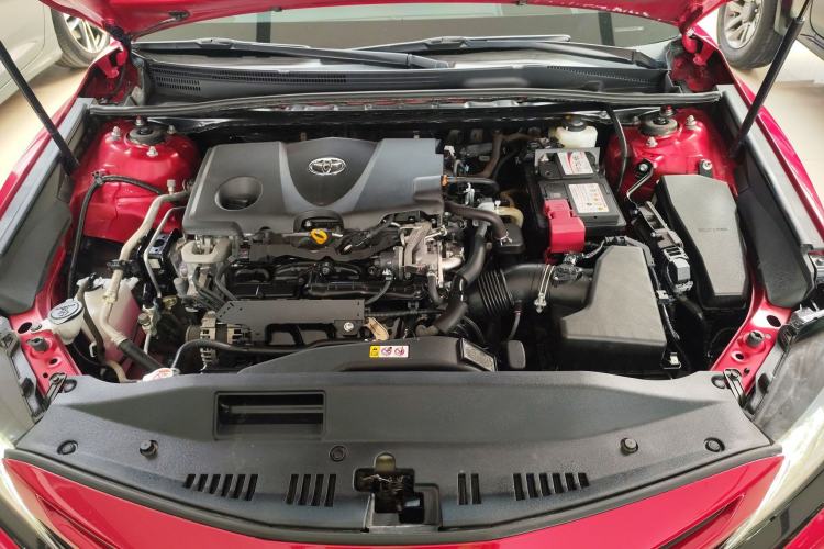 Used Toyota Camry 2019 2.5S FENGSHANG Version China VI Standard Engine Bay