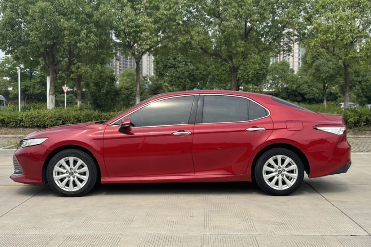 Used Toyota Camry 2019 2.0G Luxury Edition China VI Standard Exterior 3