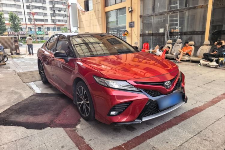 Used Toyota Camry 2019 2.5S FENGSHANG Version China VI Standard Front Right 45 Deg
