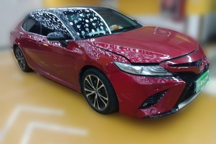 Used Toyota Camry 2019 2.0S FENGSHANG Version China VI Standard Front Right 45 Deg