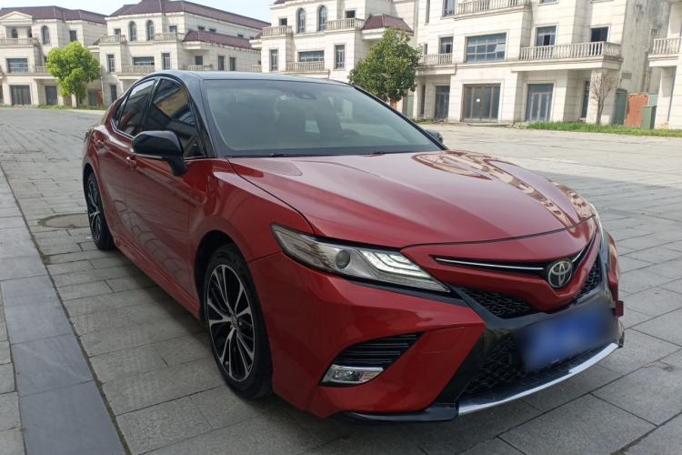 Used Toyota Camry 2019 2.5S FENGSHANG Version China VI Standard Front Right 45 Deg
