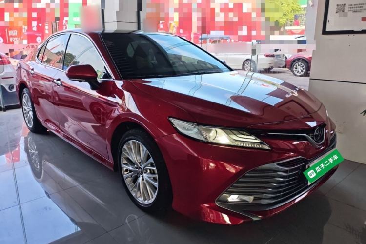 Used Toyota Camry 2019 Revised Version 2.5G Luxury Edition Front Right 45 Deg