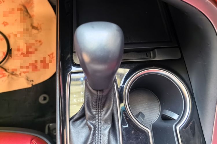 Used Toyota Camry 2019 2.5S FENGSHANG Version China VI Standard Gear Lever