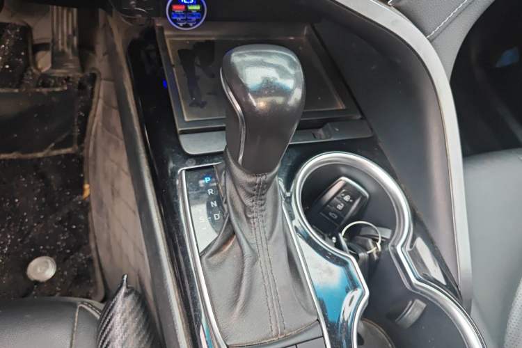 Used Toyota Camry 2019 2.5S FENGSHANG Version China VI Standard Gear Lever