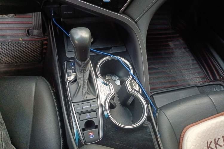 Used Toyota Camry 2019 2.5S FENGSHANG Version China VI Standard Gear Lever