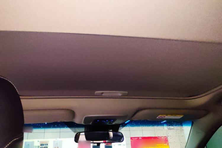 Used Toyota Camry 2019 Revised Version Dual-Engine 2.5 HS Fēngshàng Edition Headliner