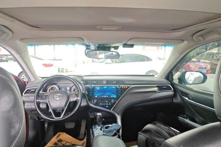 Used Toyota Camry 2019 Dual-Engine 2.5HS FENGSHANG Edition China VI Standard Headliner