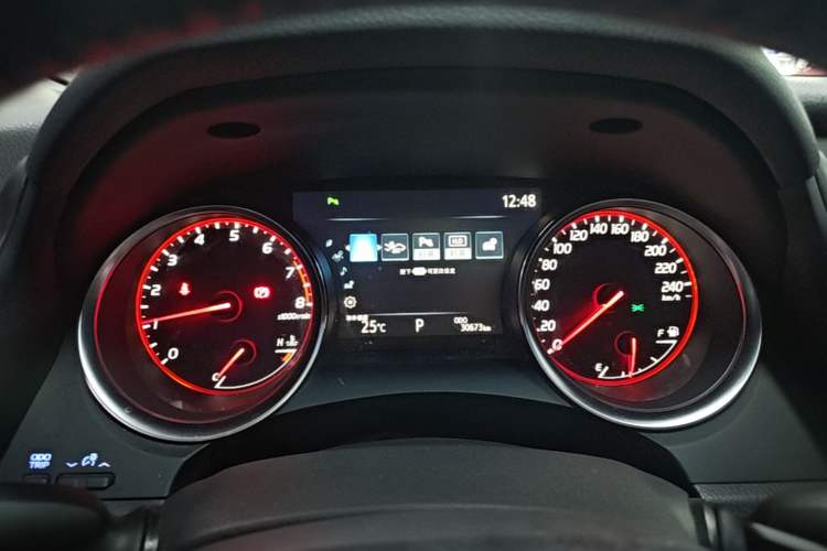 Used Toyota Camry 2019 Revised Version 2.5S Fēngshàng Edition Instrument Cluster