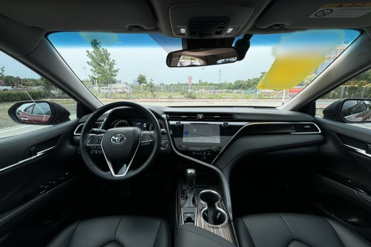 Used Toyota Camry 2019 2.0G Luxury Edition China VI Standard Interior 1