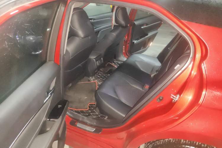 Used Toyota Camry 2019 Dual-Engine 2.5HS FENGSHANG Edition China VI Standard Interior 2