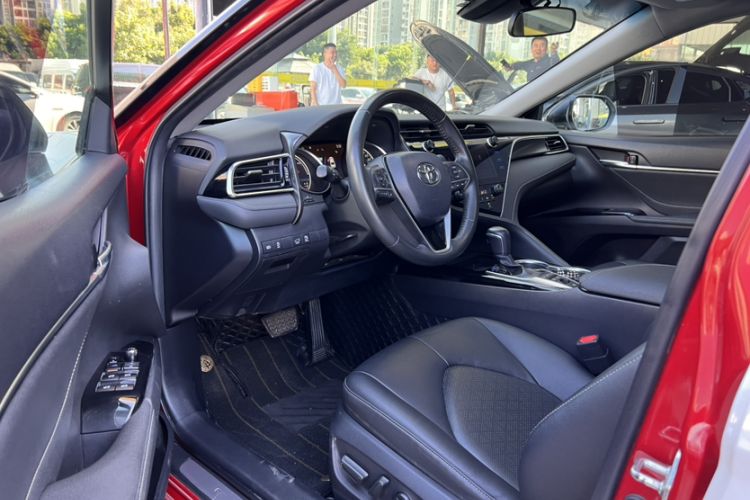Used Toyota Camry 2019 2.5S FENGSHANG Version China VI Standard Interior 2