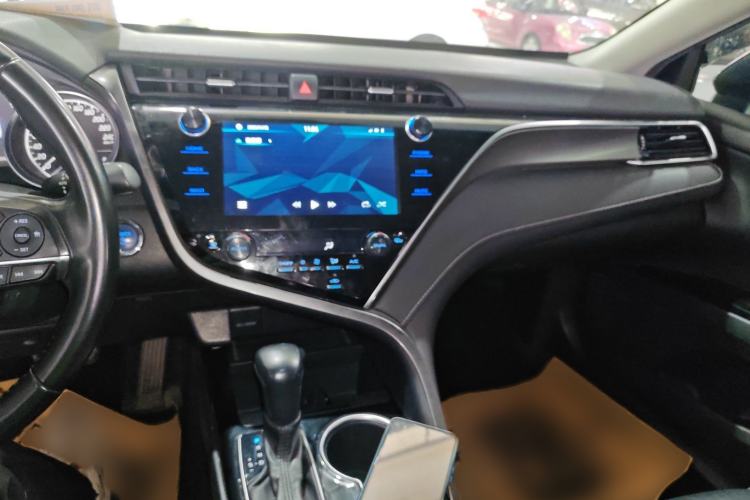 Used Toyota Camry 2019 Dual-Engine 2.5HS FENGSHANG Edition China VI Standard Interior 2