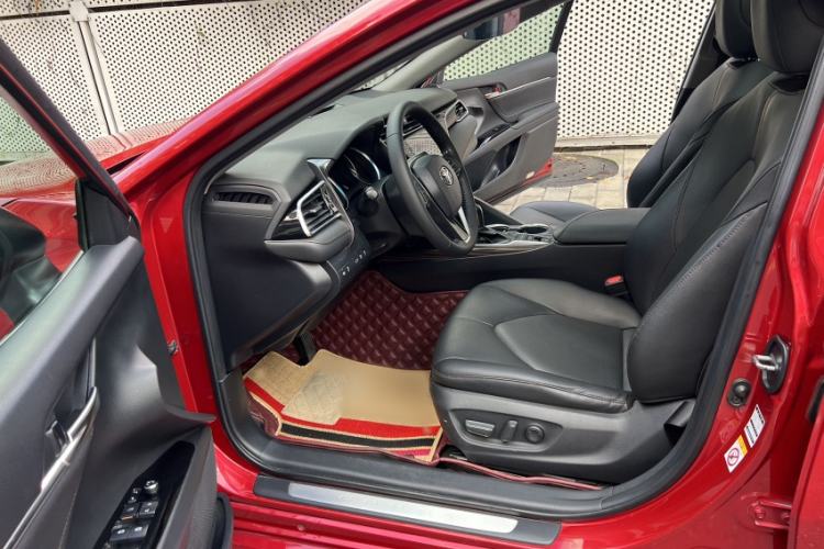 Used Toyota Camry 2019 2.5G Luxury Edition China VI Standard Interior 3