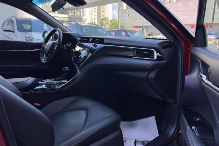 Used Toyota Camry 2019 2.5S FENGSHANG Version China VI Standard Interior 4