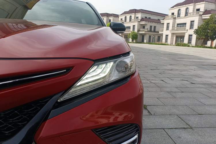 Used Toyota Camry 2019 2.5S FENGSHANG Version China VI Standard Left Front Headlight