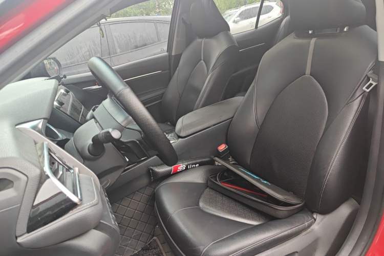 Used Toyota Camry 2019 2.5S FENGSHANG Version China VI Standard Left Front Seat