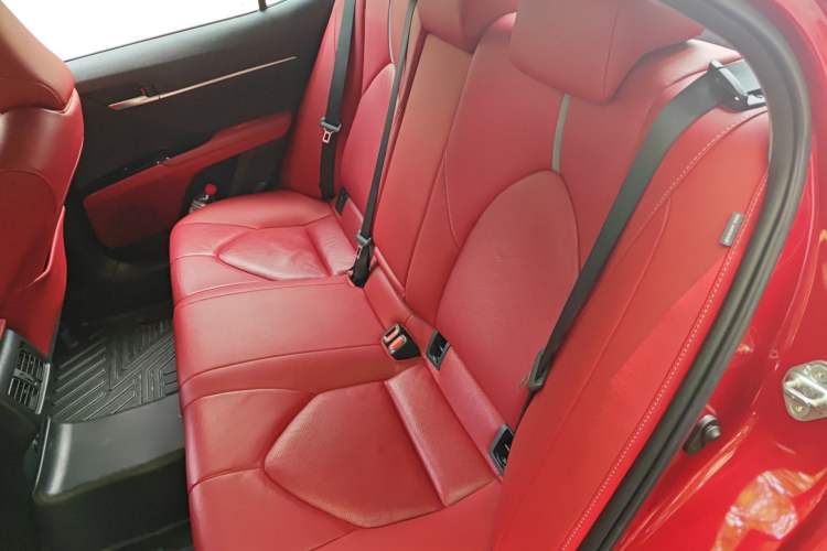 Used Toyota Camry 2019 2.5S FENGSHANG Version China VI Standard Left Rear Seat
