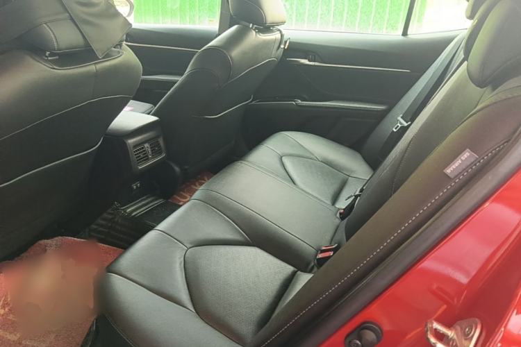 Used Toyota Camry 2019 Revised Version 2.0S Fēngshàng Edition Left Rear Seat