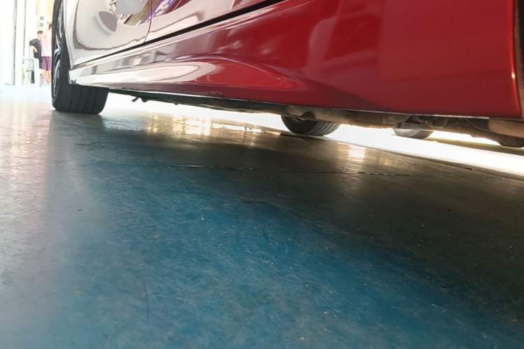 Used Toyota Camry 2019 Revised Version 2.0S Fēngshàng Edition Left Side Sill