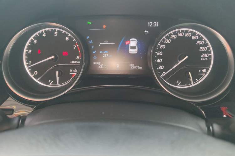 Used Toyota Camry 2019 2.5G Luxury Edition China V Standard Odometer Close Up