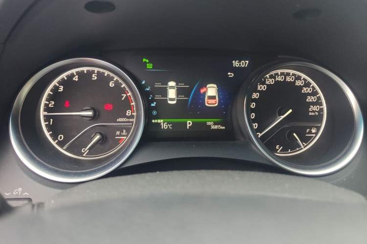Used Toyota Camry 2019 2.5G Luxury Edition China V Standard Odometer Close Up
