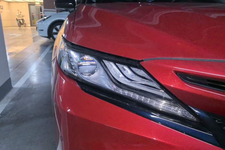 Used Toyota Camry 2019 2.5S FENGSHANG Version China V Standard Right Front Headlight