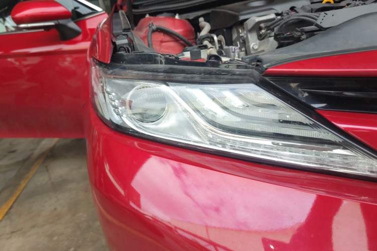 Used Toyota Camry 2019 2.5G Luxury Edition China V Standard Right Front Headlight