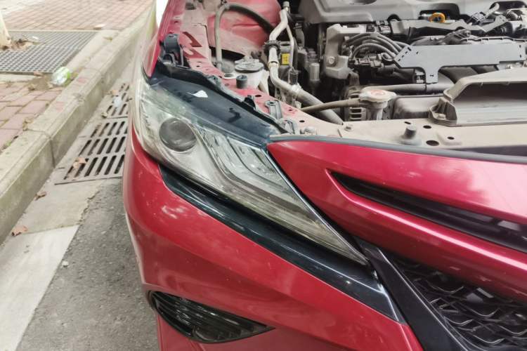 Used Toyota Camry 2019 2.5S FENGSHANG Version China VI Standard Right Front Headlight