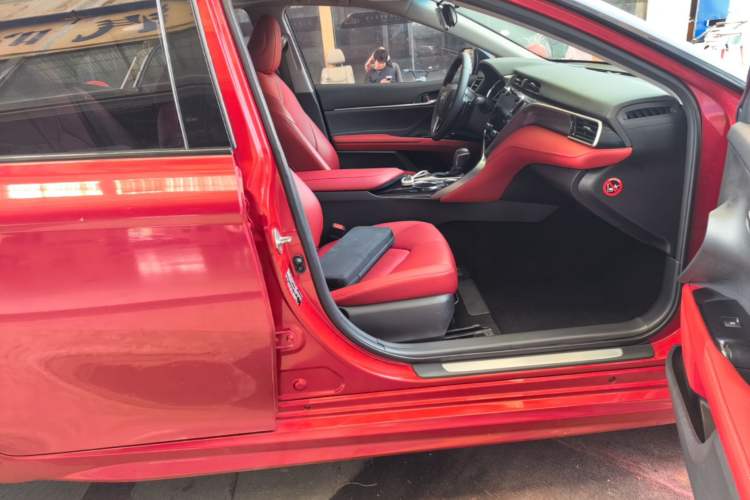 Used Toyota Camry 2019 2.5S FENGSHANG Version China VI Standard Right Front Seat