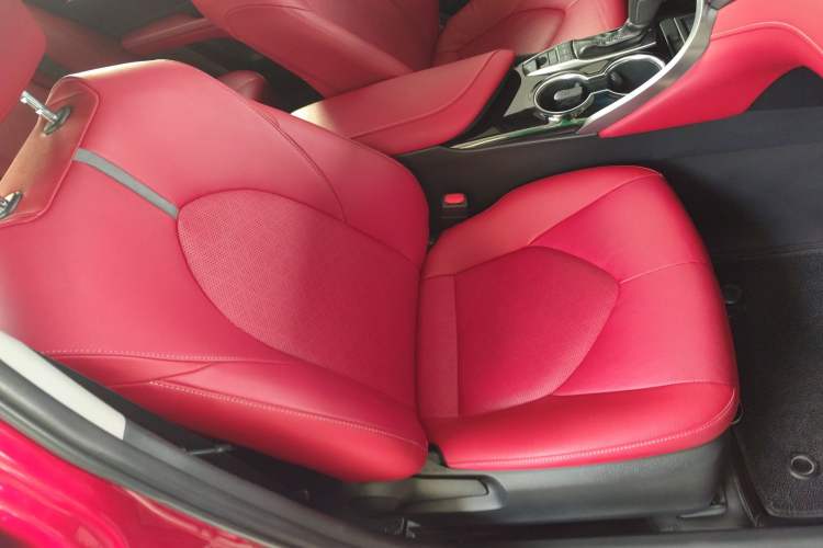 Used Toyota Camry 2019 2.5S FENGSHANG Version China VI Standard Right Front Seat