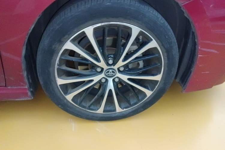 Used Toyota Camry 2019 2.0S FENGSHANG Version China VI Standard Right Front Wheel Hub