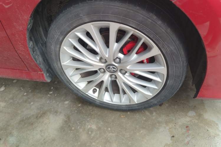 Used Toyota Camry 2019 2.5G Luxury Edition China V Standard Right Front Wheel Hub