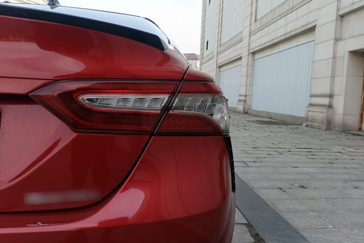 Used Toyota Camry 2019 2.5S FENGSHANG Version China VI Standard Right Rear Taillight