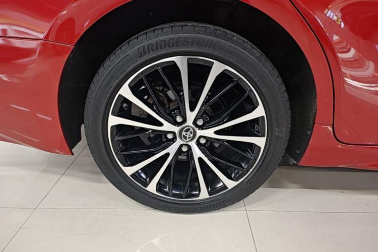 Used Toyota Camry 2019 Revised Version 2.5S Fēngshàng Edition Right Rear Wheel Hub