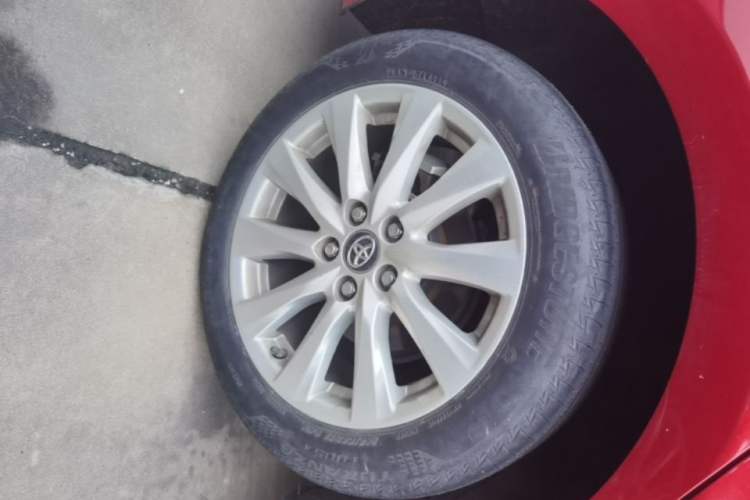 Used Toyota Camry 2019 2.0G Luxury Edition China VI Standard Right Rear Wheel Hub