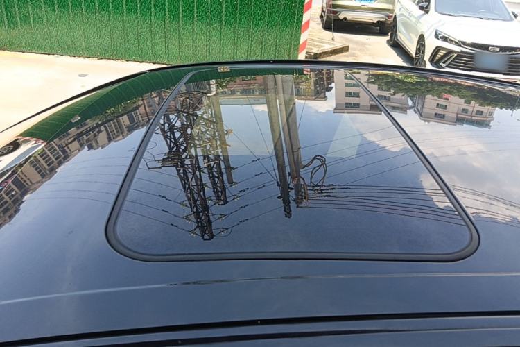 Used Toyota Camry 2019 Revised Version 2.0S Fēngshàng Edition Roof