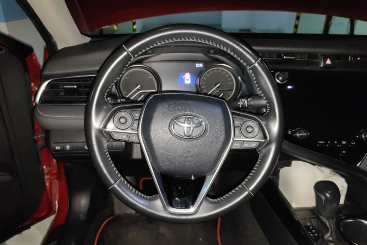 Used Toyota Camry 2019 Dual-Engine 2.5HS FENGSHANG Edition China VI Standard Steering Wheel