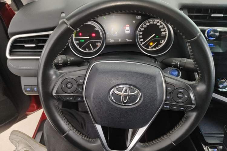 Used Toyota Camry 2019 Dual-Engine 2.5HS FENGSHANG Edition China VI Standard Steering Wheel