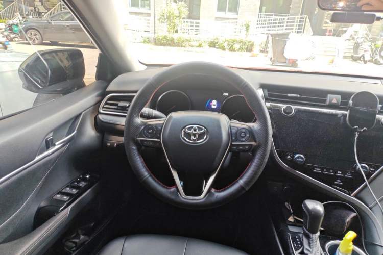 Used Toyota Camry 2019 2.5S FENGSHANG Version China V Standard Steering Wheel